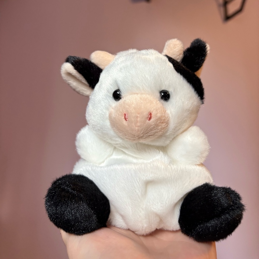 Palm Pals Sweetie Cow™